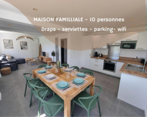 Maison familiale - 10pers - 3 étoiles - lumineuse et cosy - draps et serviettes inclus - parking - La Torche 9 min